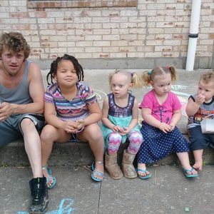 Meet your Posher, Dustin